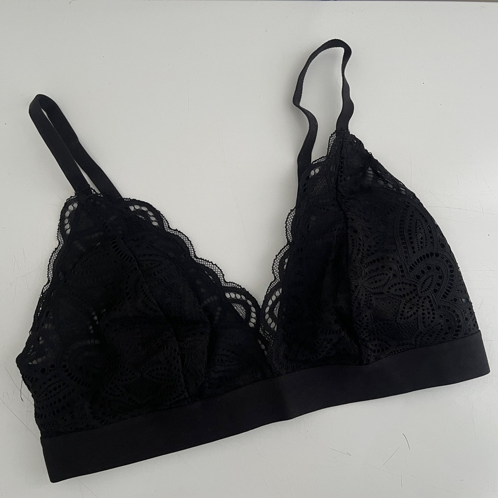 NWOT Old Navy Black Lace Bralette